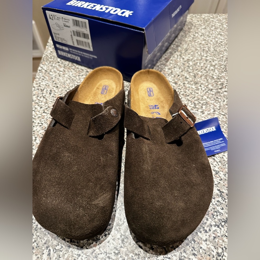 Brand New Brown Birkenstocks